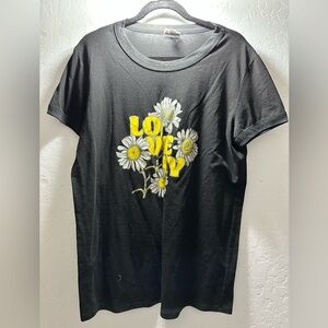 LulaRoe Don’tKnoTheName Ribbed Crew T-Shirt